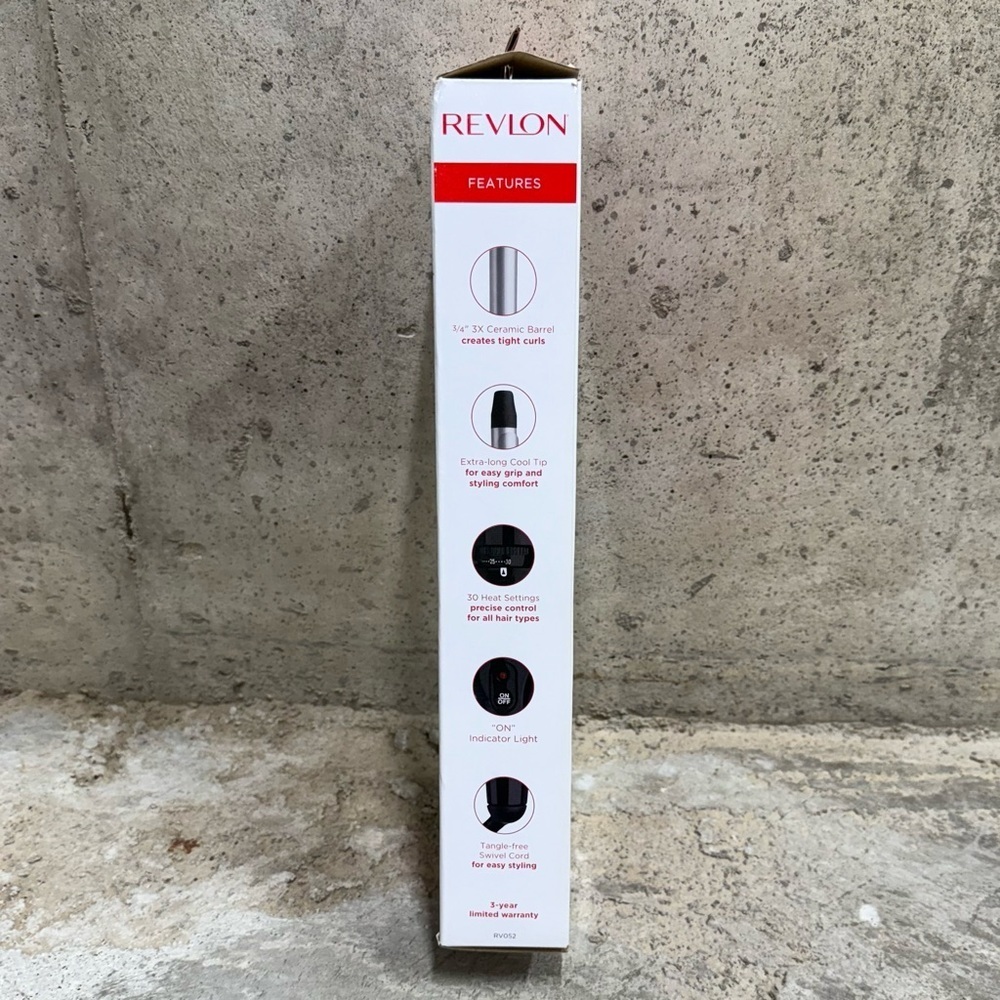 Revlon RV052 Heat Turning Curls 3/4” Ceramic Curling Iron NEW - Picture 2 of 5